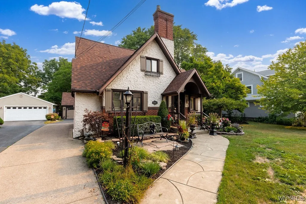50 Orchard Drive, Tonawanda, New York 14223, Tonawanda, New York 14223, 3 Bedrooms Bedrooms, 8 Rooms Rooms,1 BathroomBathrooms,Residential,For Sale,50 Orchard Drive, Tonawanda, New York 14223,B1628232