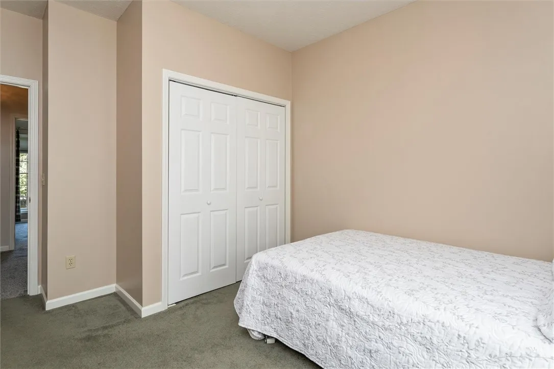 5 Woodsford Lane, Ogden, New York 14559, Ogden, New York 14559, 3 Bedrooms Bedrooms, 7 Rooms Rooms,2 BathroomsBathrooms,Residential,Closed,5 Woodsford Lane, Ogden, New York 14559,0,R1628000