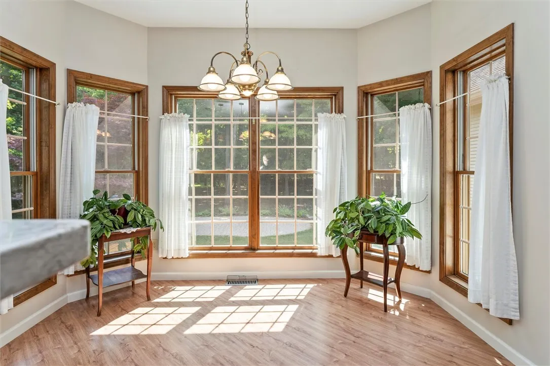 5 Woodsford Lane, Ogden, New York 14559, Ogden, New York 14559, 3 Bedrooms Bedrooms, 7 Rooms Rooms,2 BathroomsBathrooms,Residential,Closed,5 Woodsford Lane, Ogden, New York 14559,0,R1628000