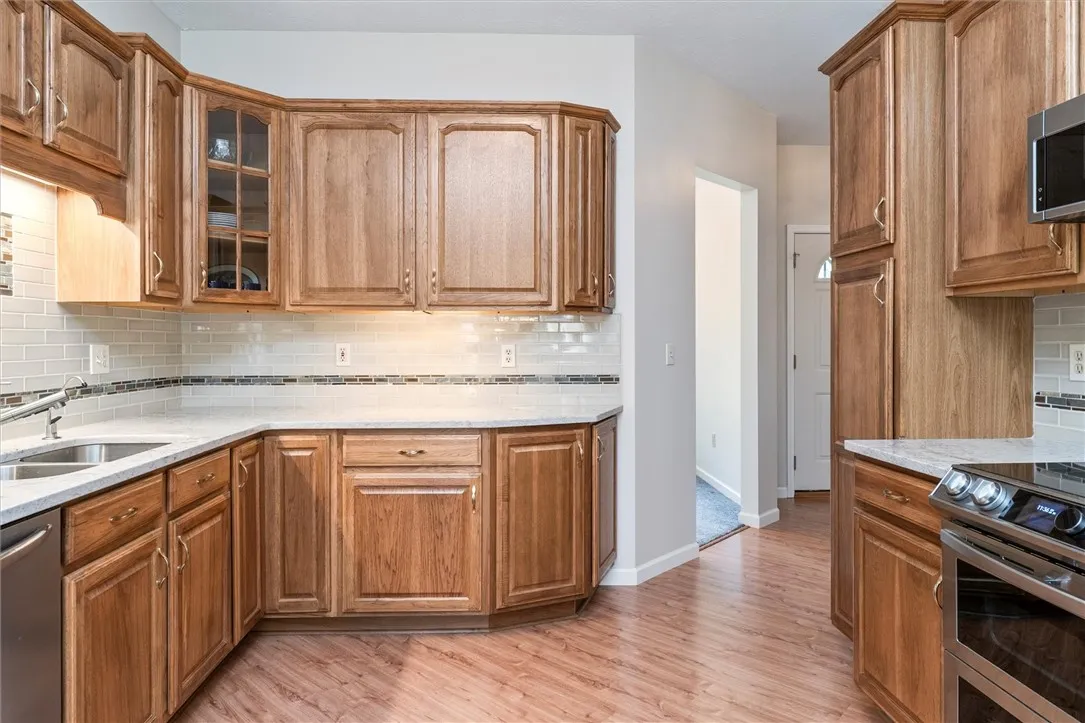 5 Woodsford Lane, Ogden, New York 14559, Ogden, New York 14559, 3 Bedrooms Bedrooms, 7 Rooms Rooms,2 BathroomsBathrooms,Residential,Closed,5 Woodsford Lane, Ogden, New York 14559,0,R1628000