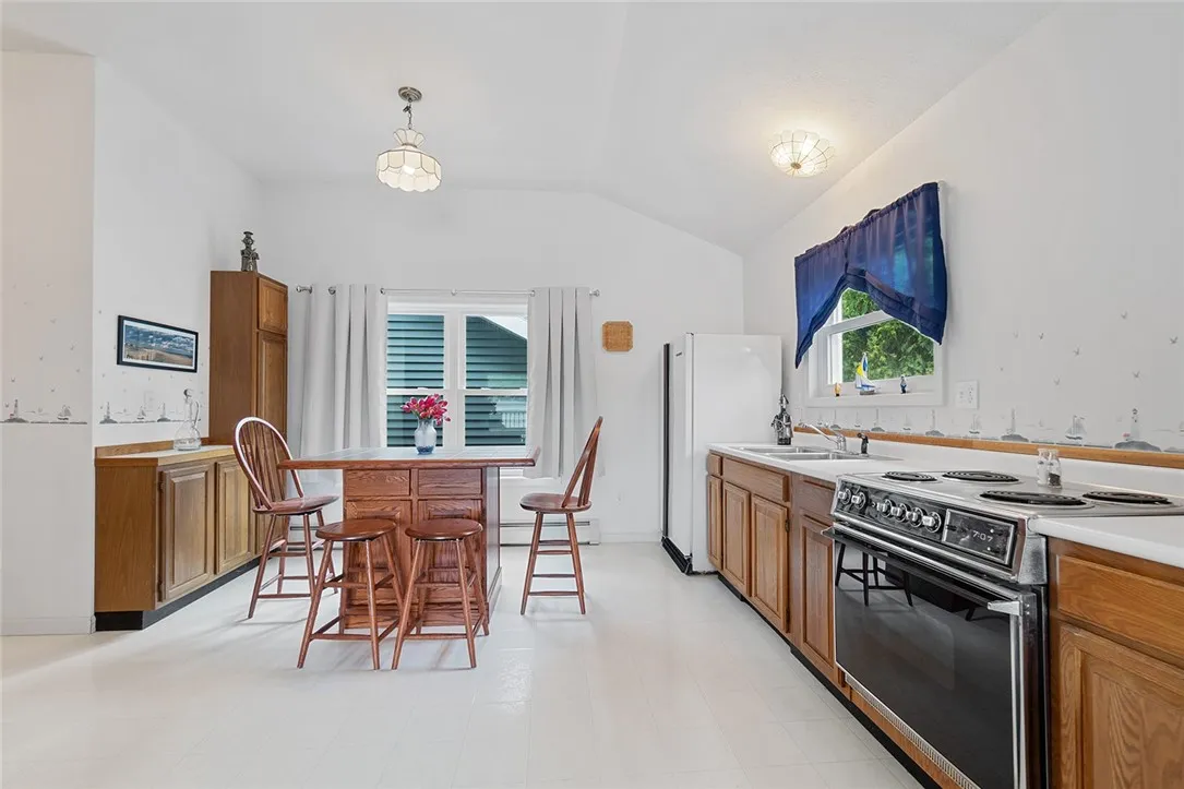 10960 West Lake Road, Urbana, New York 14840, Urbana, New York 14840, 4 Bedrooms Bedrooms, 15 Rooms Rooms,4 BathroomsBathrooms,Residential,Closed,10960 West Lake Road, Urbana, New York 14840,0,R1628087