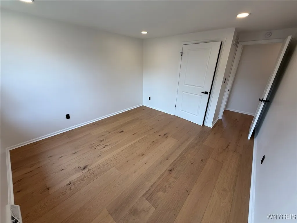 161 Sundown, Amherst, New York 14221, Amherst, New York 14221, 4 Bedrooms Bedrooms, 10 Rooms Rooms,1 BathroomBathrooms,Residential Lease,For Rent,161 Sundown, Amherst, New York 14221,B1628321