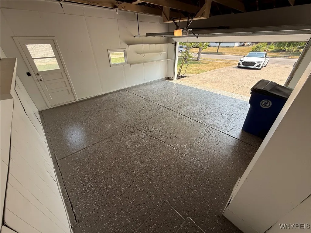 161 Sundown, Amherst, New York 14221, Amherst, New York 14221, 4 Bedrooms Bedrooms, 10 Rooms Rooms,1 BathroomBathrooms,Residential Lease,For Rent,161 Sundown, Amherst, New York 14221,B1628321