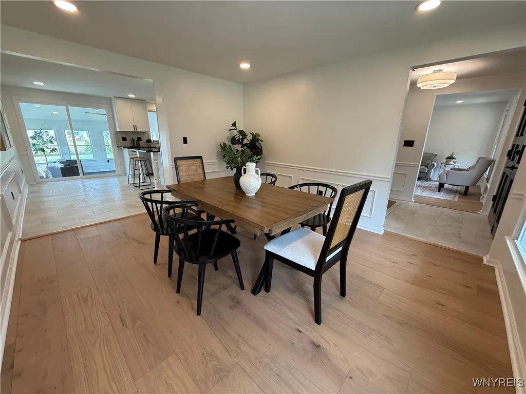 161 Sundown, Amherst, New York 14221, Amherst, New York 14221, 4 Bedrooms Bedrooms, 10 Rooms Rooms,1 BathroomBathrooms,Residential Lease,For Rent,161 Sundown, Amherst, New York 14221,B1628321