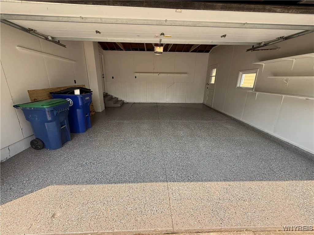 161 Sundown, Amherst, New York 14221, Amherst, New York 14221, 4 Bedrooms Bedrooms, 10 Rooms Rooms,1 BathroomBathrooms,Residential Lease,For Rent,161 Sundown, Amherst, New York 14221,B1628321