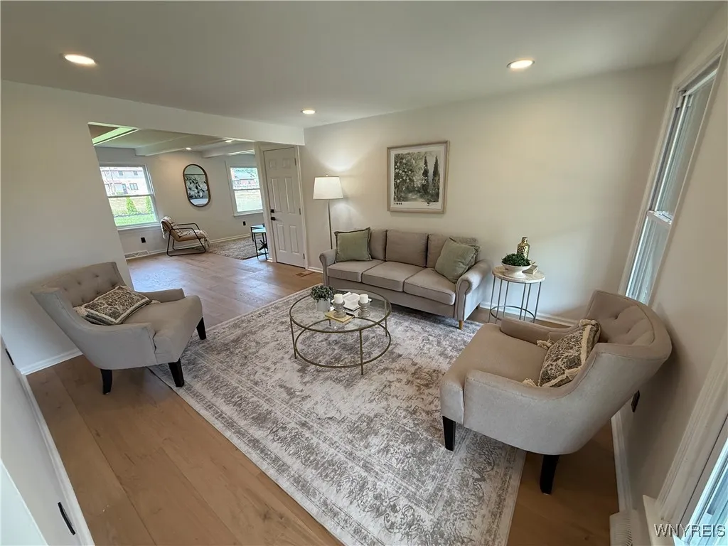 161 Sundown, Amherst, New York 14221, Amherst, New York 14221, 4 Bedrooms Bedrooms, 10 Rooms Rooms,1 BathroomBathrooms,Residential Lease,For Rent,161 Sundown, Amherst, New York 14221,B1628321