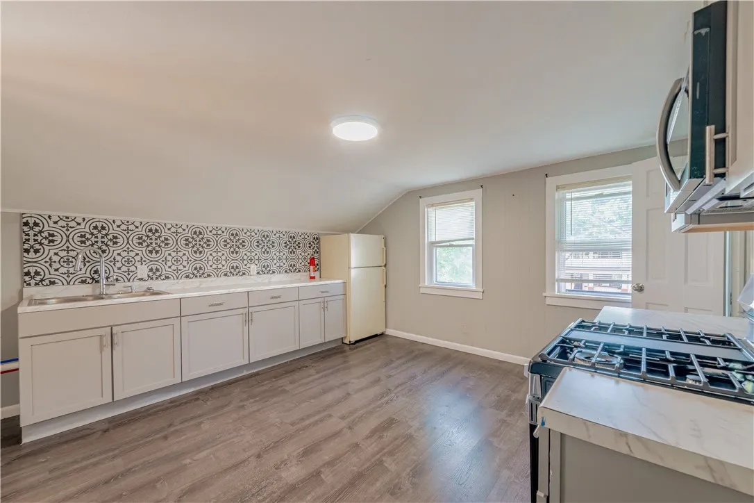 177 Fernwood Avenue, Rochester, New York 14621, Rochester, New York 14621, 2 Bedrooms Bedrooms, ,2 BathroomsBathrooms,Residential,Closed,177 Fernwood Avenue, Rochester, New York 14621,0,R1628110