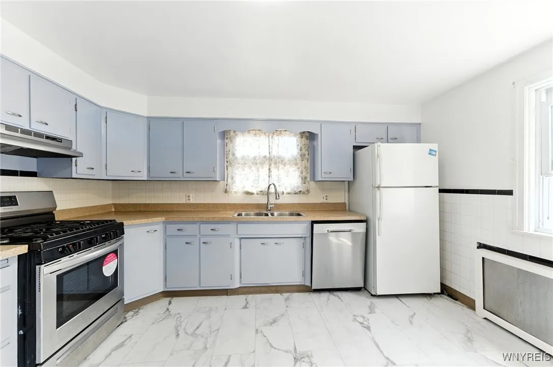 841 Cleveland Drive, Cheektowaga, New York 14225, Cheektowaga, New York 14225, 6 Bedrooms Bedrooms, 10 Rooms Rooms,1 BathroomBathrooms,Residential,For Sale,841 Cleveland Drive, Cheektowaga, New York 14225,B1627793
