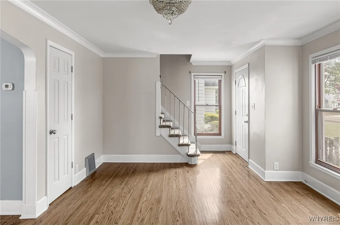 161 Hampton Parkway, Tonawanda, New York 14217, Tonawanda, New York 14217, 4 Bedrooms Bedrooms, 7 Rooms Rooms,1 BathroomBathrooms,Residential,For Sale,161 Hampton Parkway, Tonawanda, New York 14217,B1627712