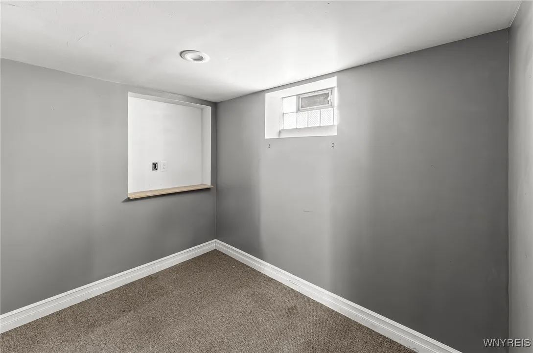 161 Hampton Parkway, Tonawanda, New York 14217, Tonawanda, New York 14217, 4 Bedrooms Bedrooms, 7 Rooms Rooms,1 BathroomBathrooms,Residential,For Sale,161 Hampton Parkway, Tonawanda, New York 14217,B1627712