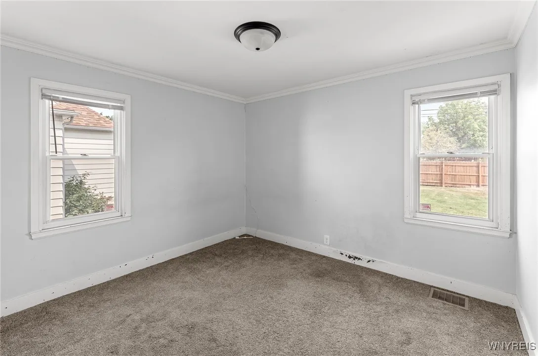 161 Hampton Parkway, Tonawanda, New York 14217, Tonawanda, New York 14217, 4 Bedrooms Bedrooms, 7 Rooms Rooms,1 BathroomBathrooms,Residential,For Sale,161 Hampton Parkway, Tonawanda, New York 14217,B1627712
