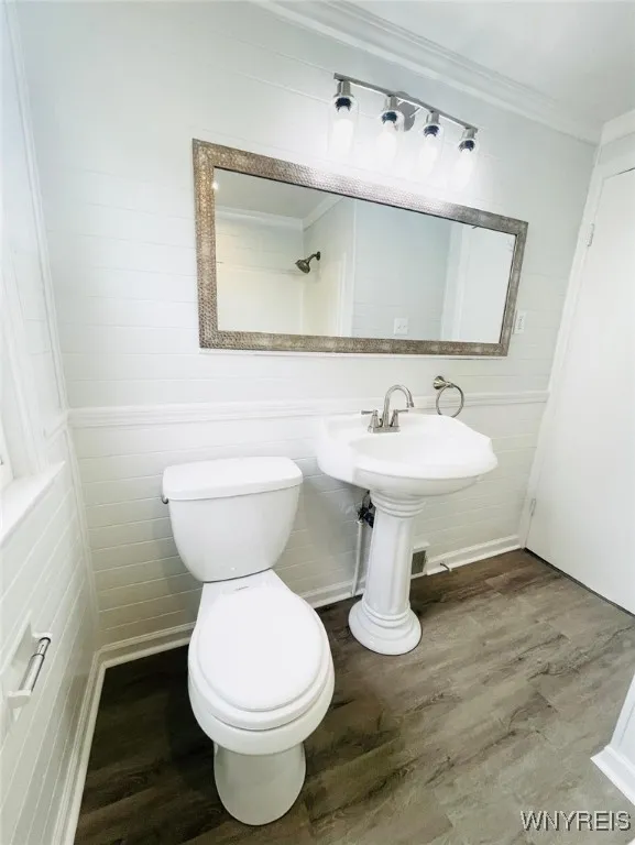 71 Meaford Road, Cheektowaga, New York 14215, Cheektowaga, New York 14215, 3 Bedrooms Bedrooms, 6 Rooms Rooms,2 BathroomsBathrooms,Residential,For Sale,71 Meaford Road, Cheektowaga, New York 14215,B1628371