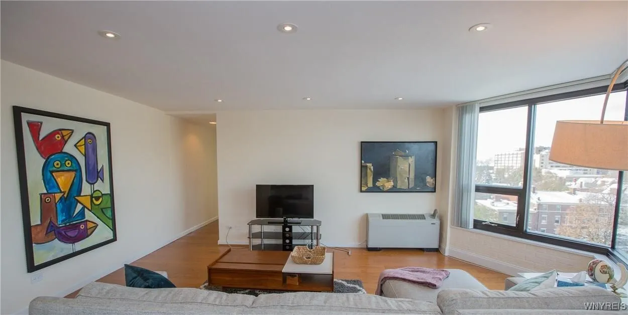 849 Delaware Ave 605, Buffalo, New York 14209, Buffalo, New York 14209, 2 Bedrooms Bedrooms, 6 Rooms Rooms,1 BathroomBathrooms,Residential,For Sale,849 Delaware Ave 605, Buffalo, New York 14209,B1599246