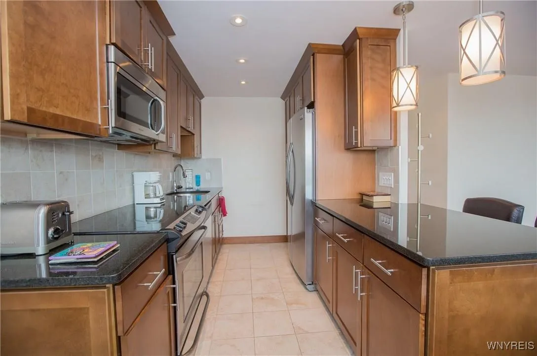 849 Delaware Ave 605, Buffalo, New York 14209, Buffalo, New York 14209, 2 Bedrooms Bedrooms, 6 Rooms Rooms,1 BathroomBathrooms,Residential,For Sale,849 Delaware Ave 605, Buffalo, New York 14209,B1599246