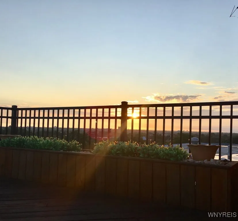 849 Delaware Ave 605, Buffalo, New York 14209, Buffalo, New York 14209, 2 Bedrooms Bedrooms, 6 Rooms Rooms,1 BathroomBathrooms,Residential,For Sale,849 Delaware Ave 605, Buffalo, New York 14209,B1599246