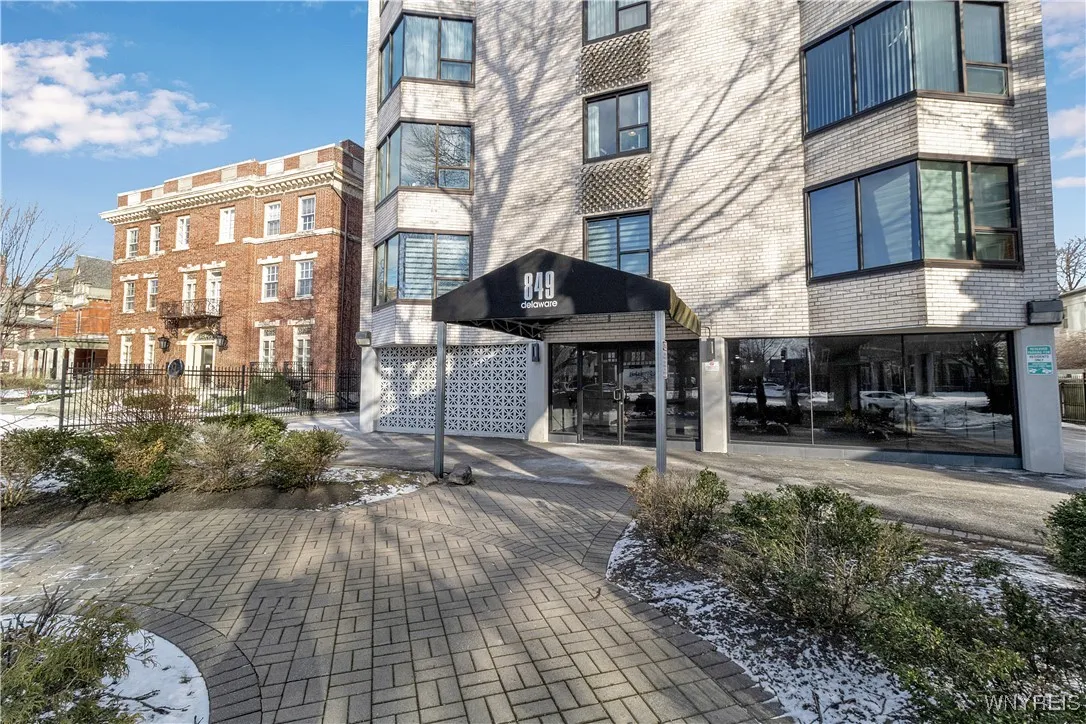 849 Delaware Ave 605, Buffalo, New York 14209, Buffalo, New York 14209, 2 Bedrooms Bedrooms, 6 Rooms Rooms,1 BathroomBathrooms,Residential,For Sale,849 Delaware Ave 605, Buffalo, New York 14209,B1599246