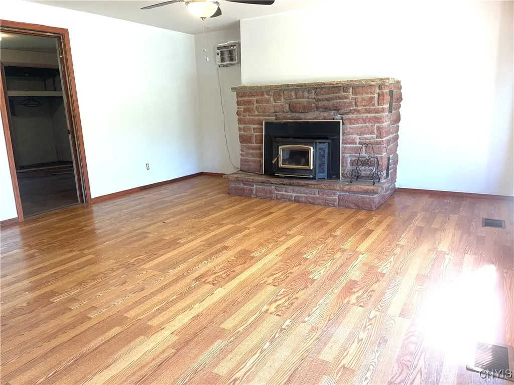 42 Mechanic Street, Antwerp, New York 13608, Antwerp, New York 13608, 3 Bedrooms Bedrooms, 3 Rooms Rooms,1 BathroomBathrooms,Residential,For Sale,42 Mechanic Street, Antwerp, New York 13608,0,S1627381