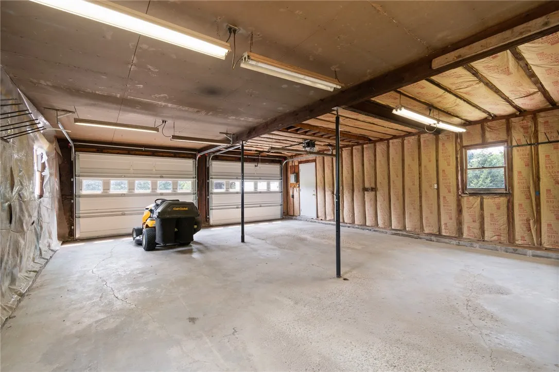 2447 Walworth Marion Road, Walworth, New York 1456, Walworth, New York 14568, 4 Bedrooms Bedrooms, 6 Rooms Rooms,1 BathroomBathrooms,Residential,Closed,2447 Walworth Marion Road, Walworth, New York 1456,0,R1627577