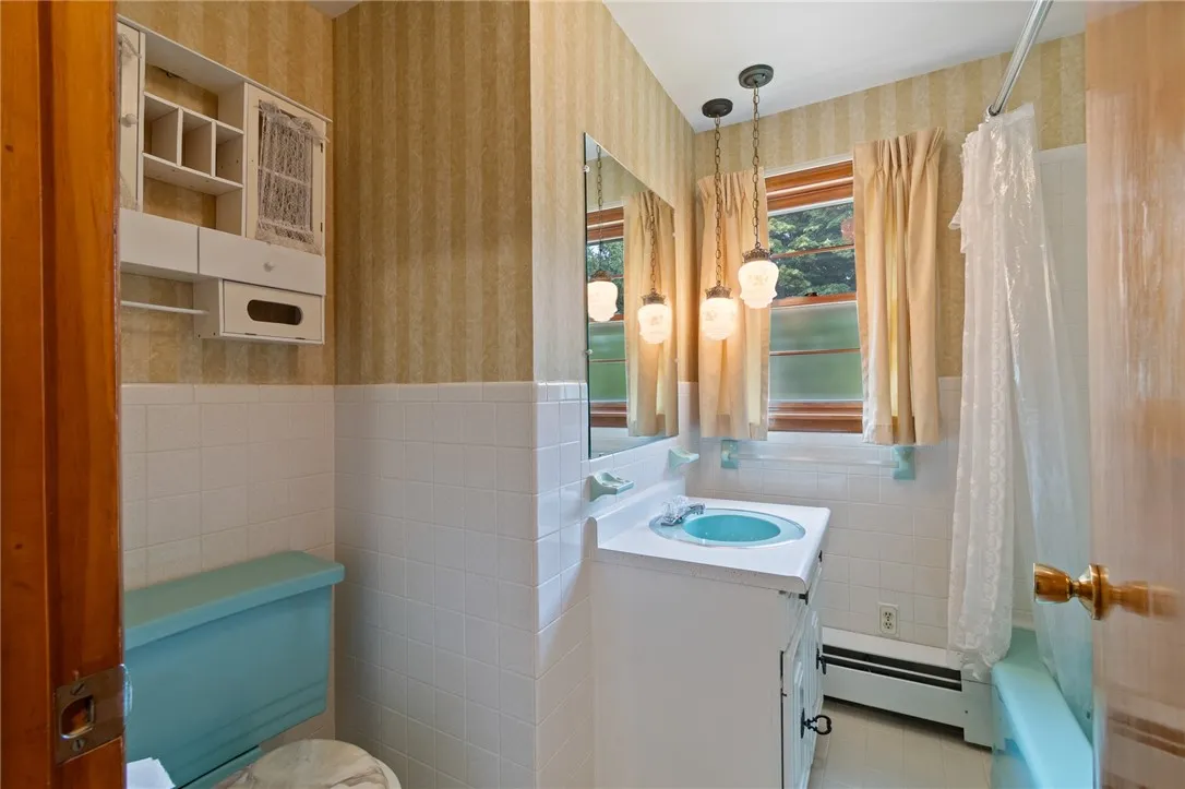 2447 Walworth Marion Road, Walworth, New York 1456, Walworth, New York 14568, 4 Bedrooms Bedrooms, 6 Rooms Rooms,1 BathroomBathrooms,Residential,Closed,2447 Walworth Marion Road, Walworth, New York 1456,0,R1627577