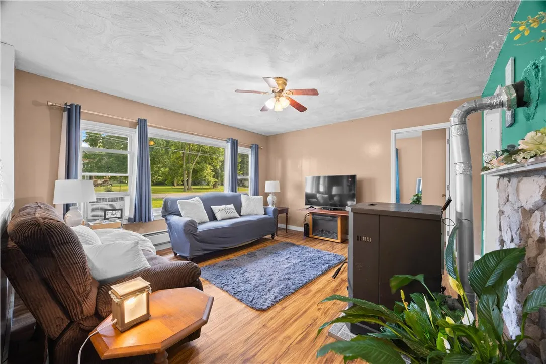 13443 Seneca Street, Savannah, New York 13146, Savannah, New York 13146, 4 Bedrooms Bedrooms, 7 Rooms Rooms,1 BathroomBathrooms,Residential,Closed,13443 Seneca Street, Savannah, New York 13146,0,R1628319