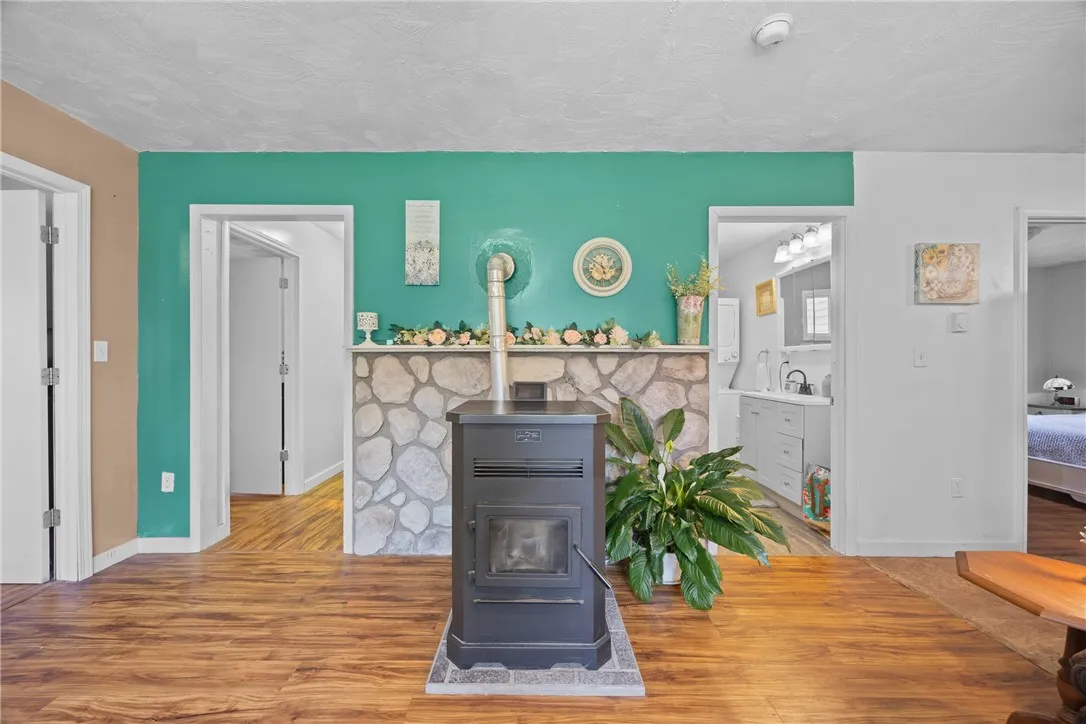 13443 Seneca Street, Savannah, New York 13146, Savannah, New York 13146, 4 Bedrooms Bedrooms, 7 Rooms Rooms,1 BathroomBathrooms,Residential,Closed,13443 Seneca Street, Savannah, New York 13146,0,R1628319