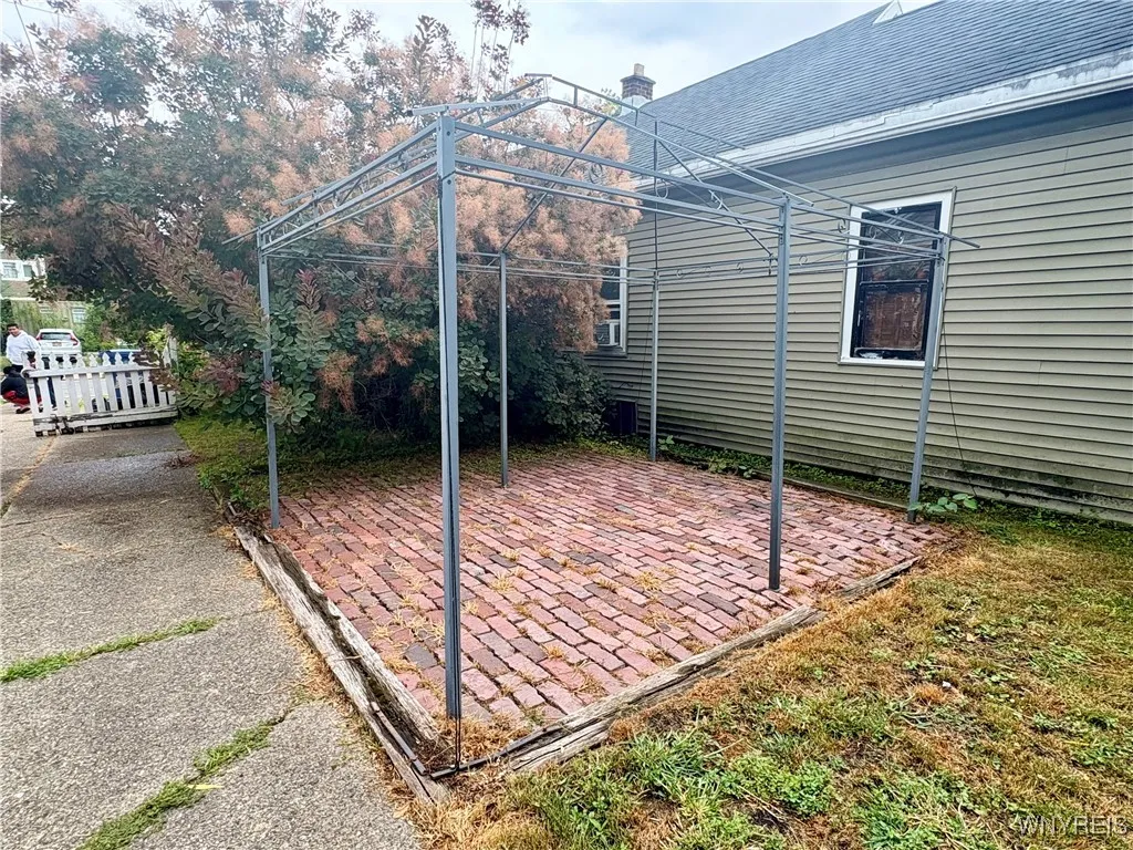 62 Kail Street, Buffalo, New York 14207, Buffalo, New York 14207, 4 Bedrooms Bedrooms, 9 Rooms Rooms,2 BathroomsBathrooms,Residential,For Sale,62 Kail Street, Buffalo, New York 14207,B1628099