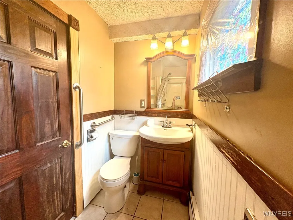 62 Kail Street, Buffalo, New York 14207, Buffalo, New York 14207, 4 Bedrooms Bedrooms, 9 Rooms Rooms,2 BathroomsBathrooms,Residential,For Sale,62 Kail Street, Buffalo, New York 14207,B1628099