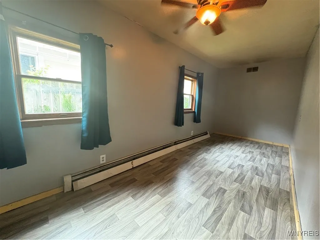 62 Kail Street, Buffalo, New York 14207, Buffalo, New York 14207, 4 Bedrooms Bedrooms, 9 Rooms Rooms,2 BathroomsBathrooms,Residential,For Sale,62 Kail Street, Buffalo, New York 14207,B1628099