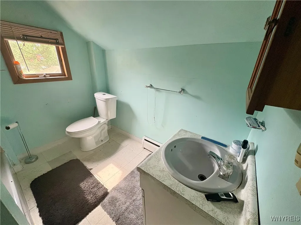 62 Kail Street, Buffalo, New York 14207, Buffalo, New York 14207, 4 Bedrooms Bedrooms, 9 Rooms Rooms,2 BathroomsBathrooms,Residential,For Sale,62 Kail Street, Buffalo, New York 14207,B1628099