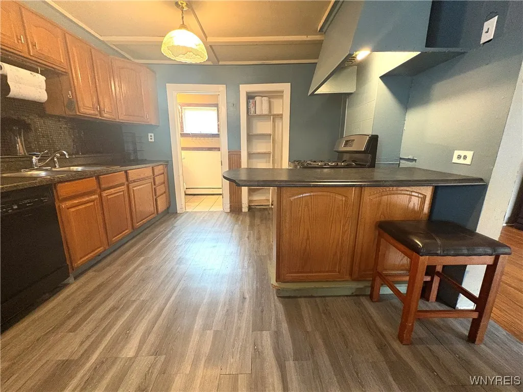 62 Kail Street, Buffalo, New York 14207, Buffalo, New York 14207, 4 Bedrooms Bedrooms, 9 Rooms Rooms,2 BathroomsBathrooms,Residential,For Sale,62 Kail Street, Buffalo, New York 14207,B1628099