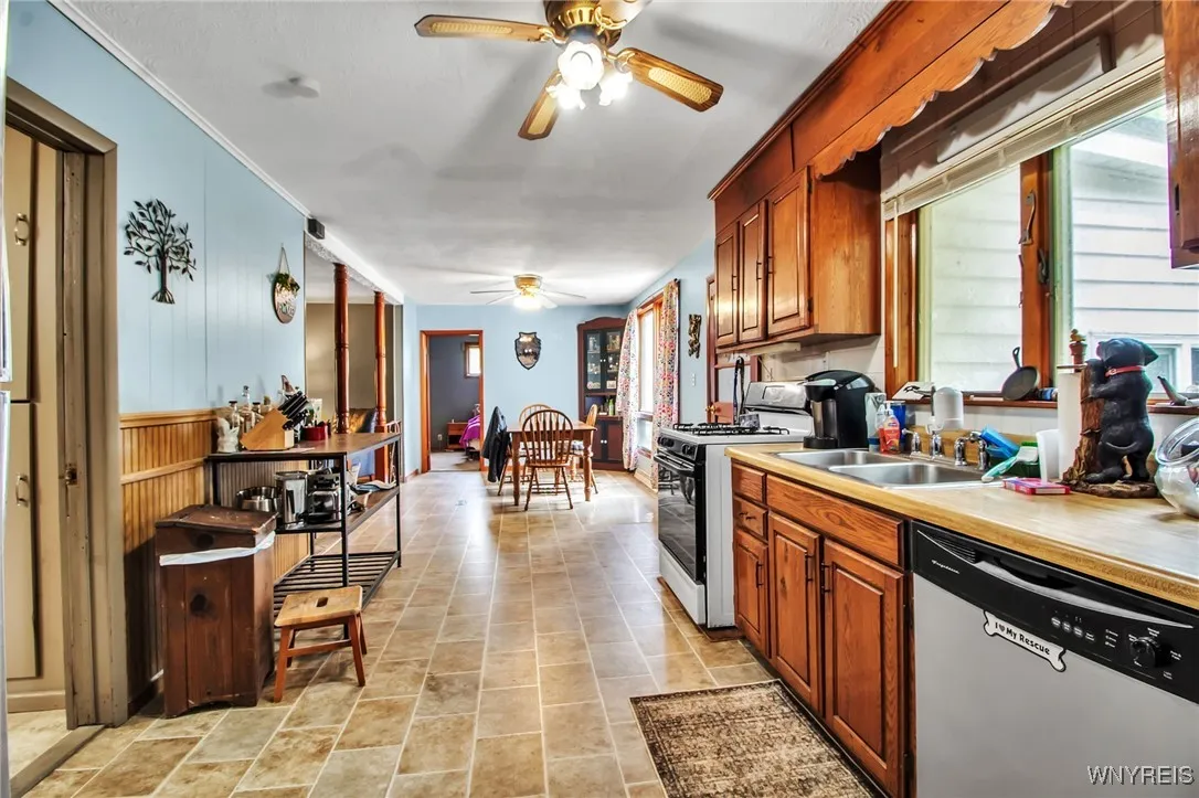 627 Kennedy Avenue, Evans, New York 14006, Evans, New York 14006, 3 Bedrooms Bedrooms, 6 Rooms Rooms,1 BathroomBathrooms,Residential,Closed,627 Kennedy Avenue, Evans, New York 14006,0,B1628312