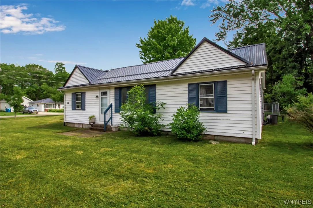 627 Kennedy Avenue, Evans, New York 14006, Evans, New York 14006, 3 Bedrooms Bedrooms, 6 Rooms Rooms,1 BathroomBathrooms,Residential,Closed,627 Kennedy Avenue, Evans, New York 14006,0,B1628312