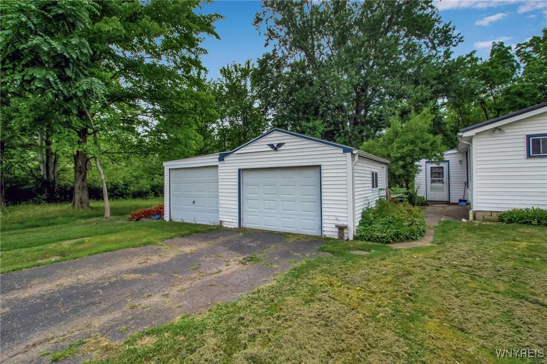 627 Kennedy Avenue, Evans, New York 14006, Evans, New York 14006, 3 Bedrooms Bedrooms, 6 Rooms Rooms,1 BathroomBathrooms,Residential,Closed,627 Kennedy Avenue, Evans, New York 14006,0,B1628312