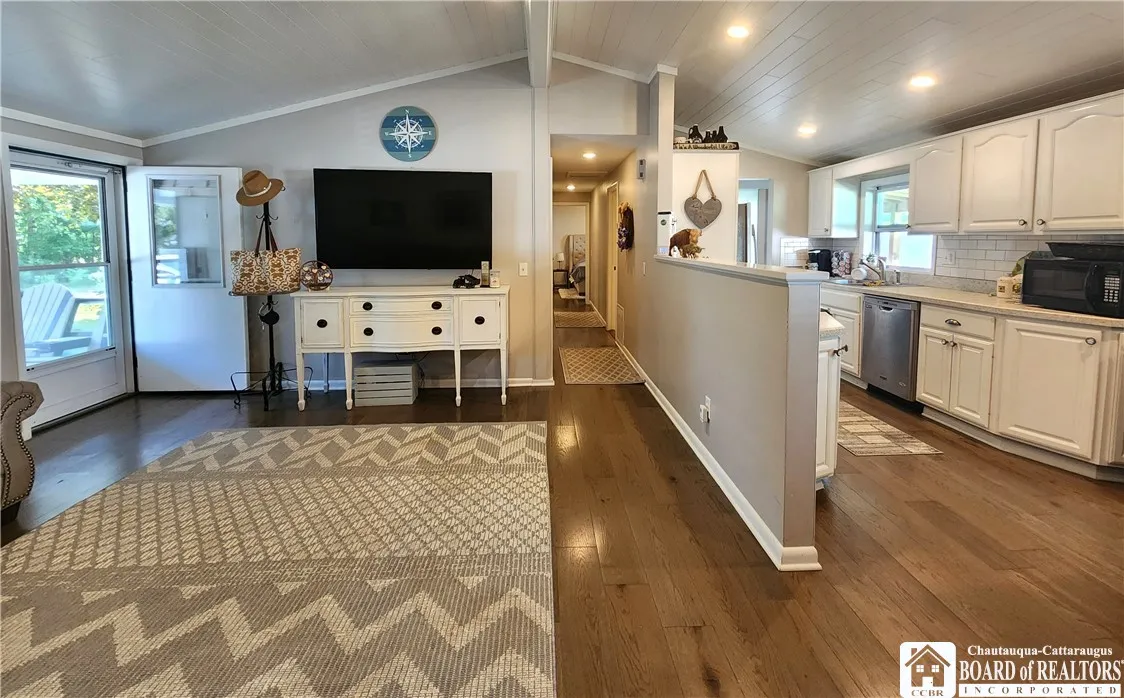 2 Holly Drive, Busti, New York 14750, Busti, New York 14750, 3 Bedrooms Bedrooms, 10 Rooms Rooms,2 BathroomsBathrooms,Residential,Closed,2 Holly Drive, Busti, New York 14750,0,R1628208