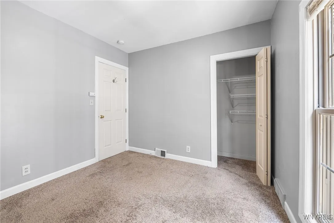 221 Lexington Avenue, Buffalo, New York 14222, Buffalo, New York 14222, 4 Bedrooms Bedrooms, ,2 BathroomsBathrooms,Residential,For Sale,221 Lexington Avenue, Buffalo, New York 14222,B1627885