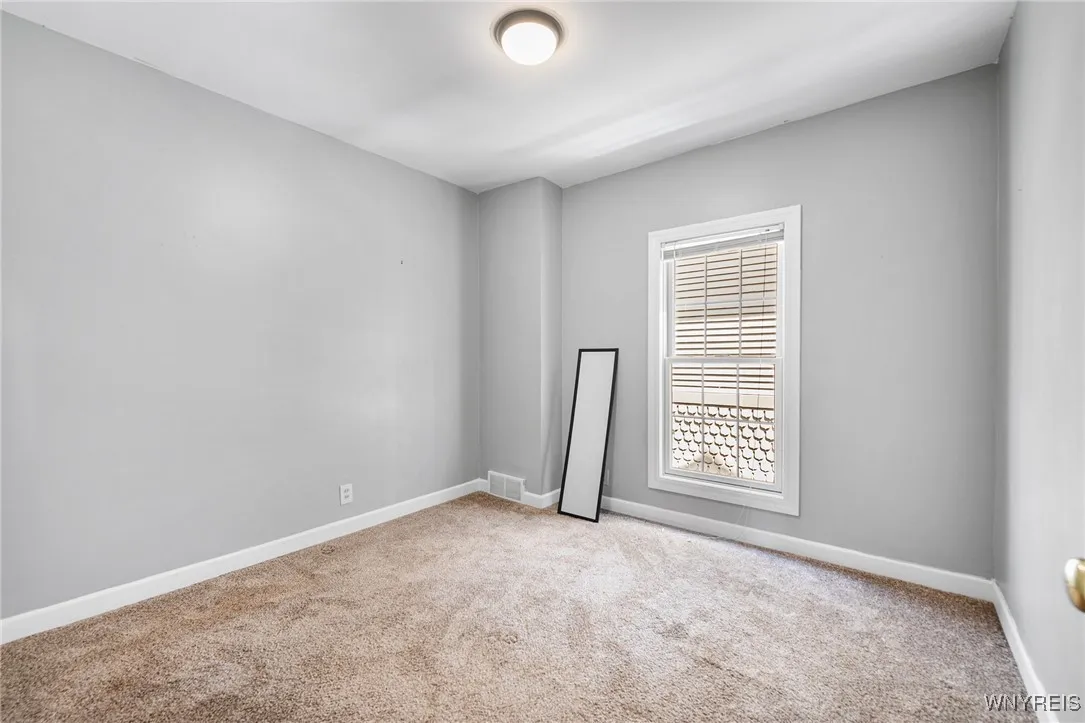 221 Lexington Avenue, Buffalo, New York 14222, Buffalo, New York 14222, 4 Bedrooms Bedrooms, ,2 BathroomsBathrooms,Residential,For Sale,221 Lexington Avenue, Buffalo, New York 14222,B1627885