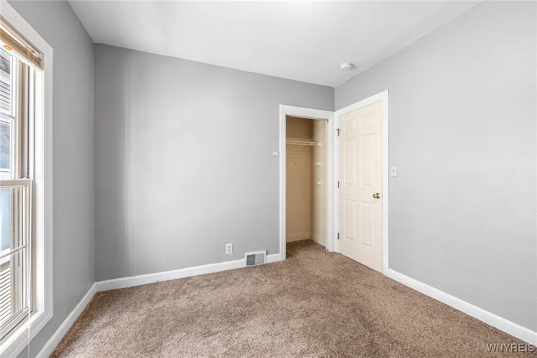 221 Lexington Avenue, Buffalo, New York 14222, Buffalo, New York 14222, 4 Bedrooms Bedrooms, ,2 BathroomsBathrooms,Residential,For Sale,221 Lexington Avenue, Buffalo, New York 14222,B1627885