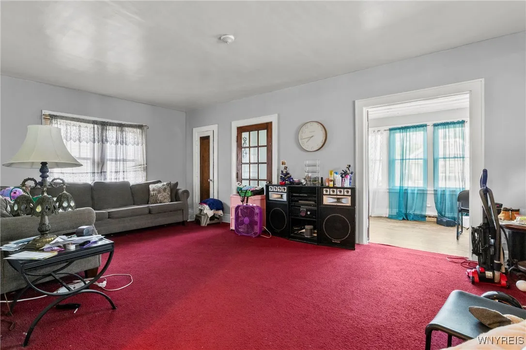 167 Roebling Avenue, Buffalo, New York 14215, Buffalo, New York 14215, 3 Bedrooms Bedrooms, 8 Rooms Rooms,1 BathroomBathrooms,Residential,For Sale,167 Roebling Avenue, Buffalo, New York 14215,B1628475
