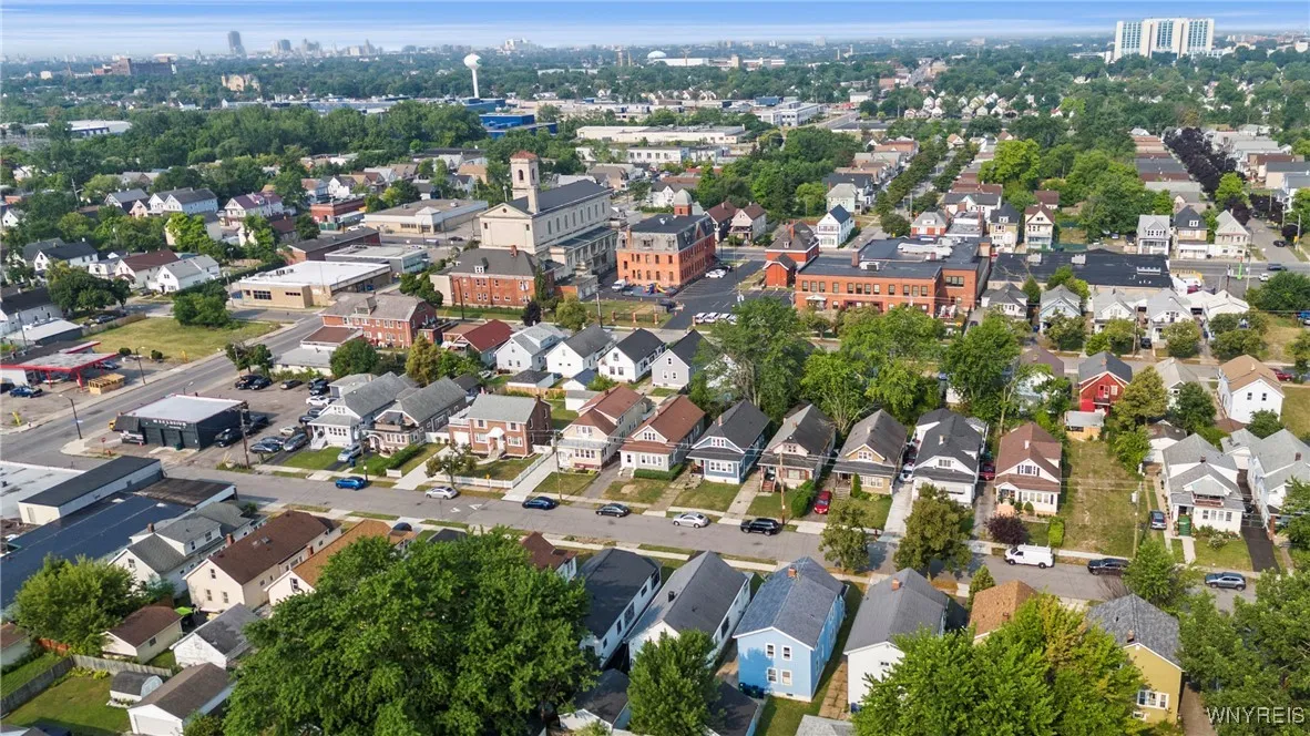 167 Roebling Avenue, Buffalo, New York 14215, Buffalo, New York 14215, 3 Bedrooms Bedrooms, 8 Rooms Rooms,1 BathroomBathrooms,Residential,For Sale,167 Roebling Avenue, Buffalo, New York 14215,B1628475