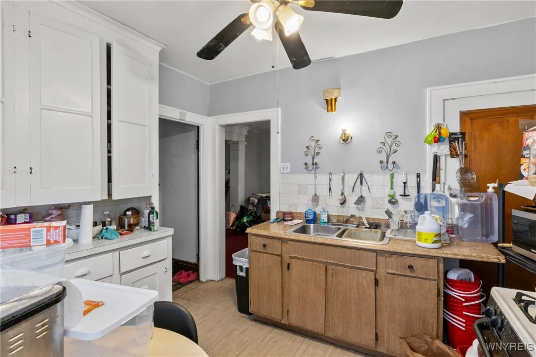167 Roebling Avenue, Buffalo, New York 14215, Buffalo, New York 14215, 3 Bedrooms Bedrooms, 8 Rooms Rooms,1 BathroomBathrooms,Residential,For Sale,167 Roebling Avenue, Buffalo, New York 14215,B1628475