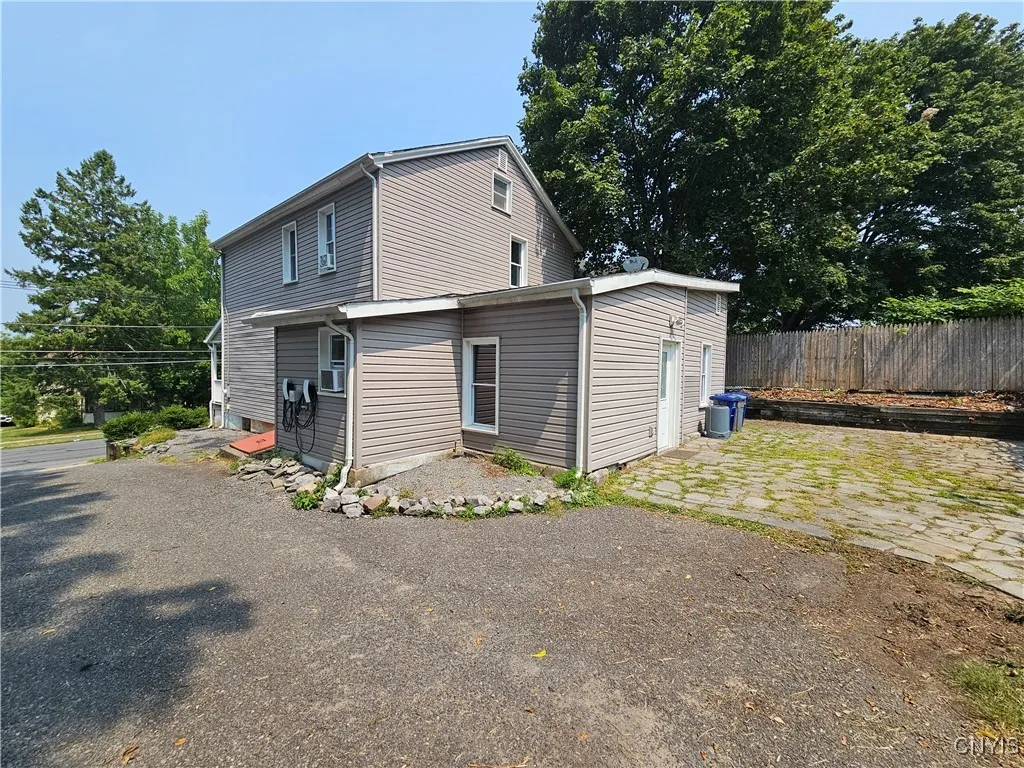 34 Orchard Street, Auburn, New York 13021, Auburn, New York 13021, 4 Bedrooms Bedrooms, 8 Rooms Rooms,2 BathroomsBathrooms,Residential,Closed,34 Orchard Street, Auburn, New York 13021,0,S1625118