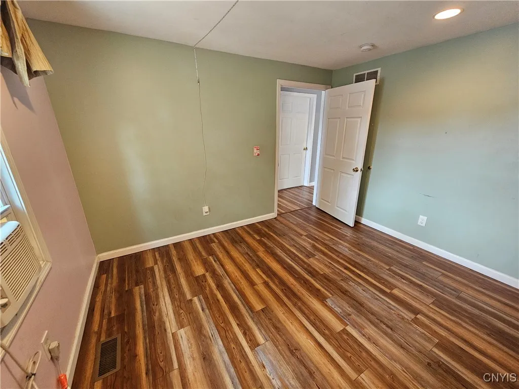 34 Orchard Street, Auburn, New York 13021, Auburn, New York 13021, 4 Bedrooms Bedrooms, 8 Rooms Rooms,2 BathroomsBathrooms,Residential,Closed,34 Orchard Street, Auburn, New York 13021,0,S1625118