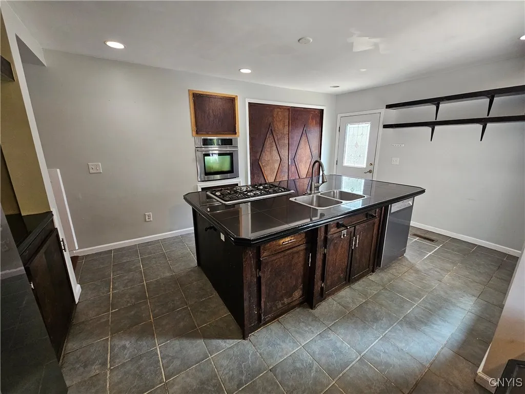 34 Orchard Street, Auburn, New York 13021, Auburn, New York 13021, 4 Bedrooms Bedrooms, 8 Rooms Rooms,2 BathroomsBathrooms,Residential,Closed,34 Orchard Street, Auburn, New York 13021,0,S1625118