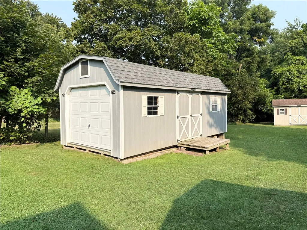 4322 Ridge Road, Fayette, New York 13065, Fayette, New York 13065, 4 Bedrooms Bedrooms, 7 Rooms Rooms,2 BathroomsBathrooms,Residential,Closed,4322 Ridge Road, Fayette, New York 13065,0,R1627091