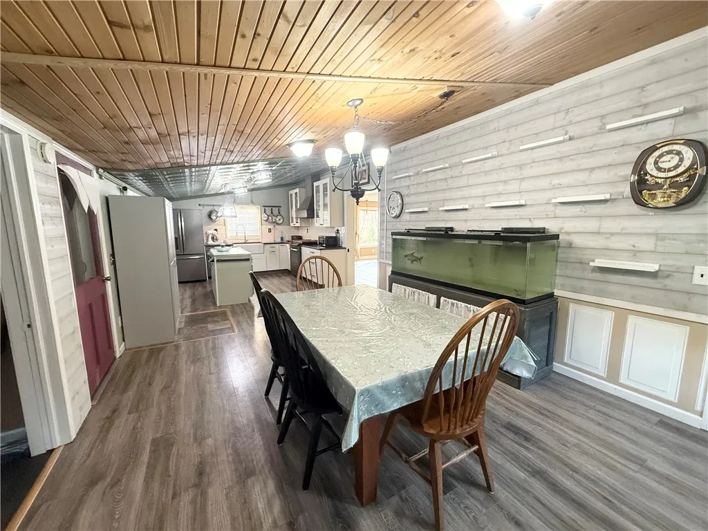 4322 Ridge Road, Fayette, New York 13065, Fayette, New York 13065, 4 Bedrooms Bedrooms, 7 Rooms Rooms,2 BathroomsBathrooms,Residential,Closed,4322 Ridge Road, Fayette, New York 13065,0,R1627091