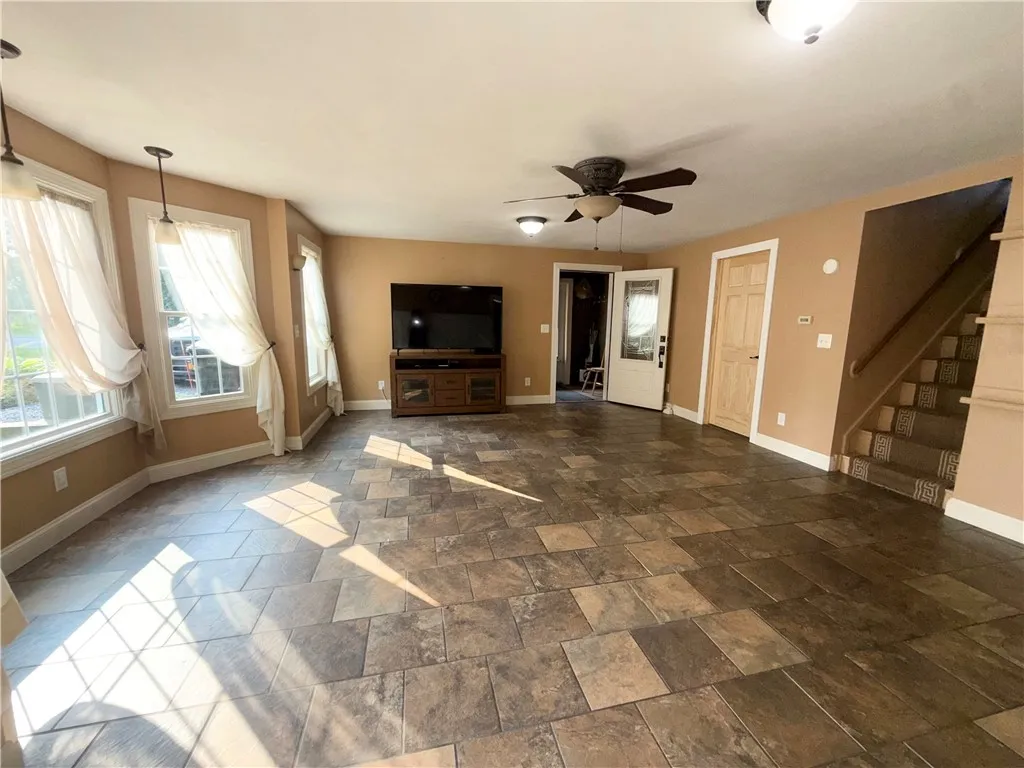 4322 Ridge Road, Fayette, New York 13065, Fayette, New York 13065, 4 Bedrooms Bedrooms, 7 Rooms Rooms,2 BathroomsBathrooms,Residential,Closed,4322 Ridge Road, Fayette, New York 13065,0,R1627091