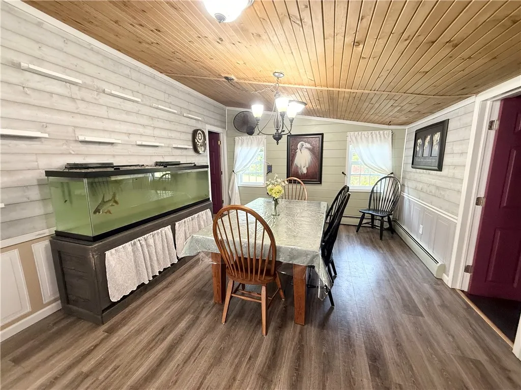 4322 Ridge Road, Fayette, New York 13065, Fayette, New York 13065, 4 Bedrooms Bedrooms, 7 Rooms Rooms,2 BathroomsBathrooms,Residential,Closed,4322 Ridge Road, Fayette, New York 13065,0,R1627091