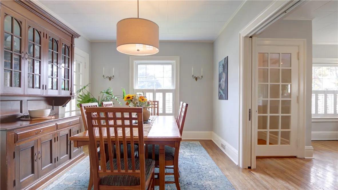 302 Washington Street, Geneva City, New York 14456, Geneva City, New York 14456, 3 Bedrooms Bedrooms, 6 Rooms Rooms,1 BathroomBathrooms,Residential,Closed,302 Washington Street, Geneva City, New York 14456,0,R1627933