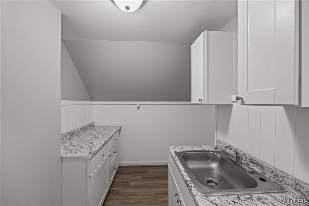 1361 North Avenue, Niagara Falls, New York 14305, Niagara Falls, New York 14305, 3 Bedrooms Bedrooms, ,2 BathroomsBathrooms,Residential,For Sale,1361 North Avenue, Niagara Falls, New York 14305,0,B1628293