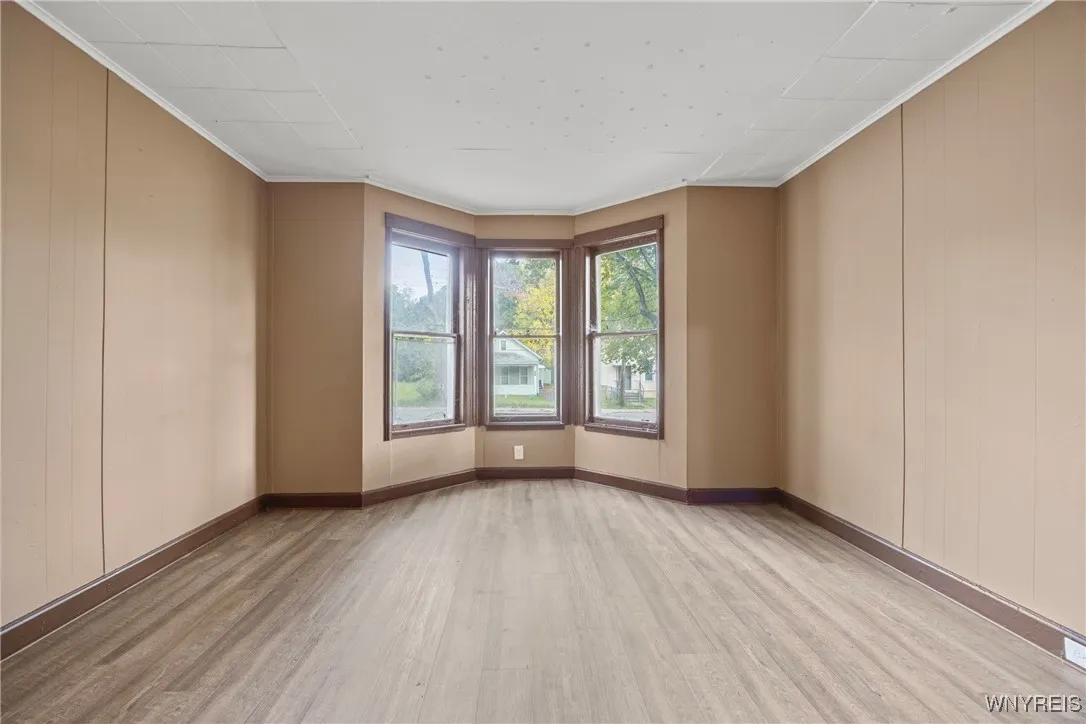 1361 North Avenue, Niagara Falls, New York 14305, Niagara Falls, New York 14305, 3 Bedrooms Bedrooms, ,2 BathroomsBathrooms,Residential,For Sale,1361 North Avenue, Niagara Falls, New York 14305,0,B1628293